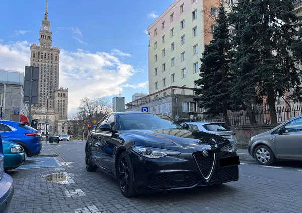 alfa romeo lubelskie Alfa Romeo Giulia cena 104000 przebieg: 125000, rok produkcji 2017 z Warszawa